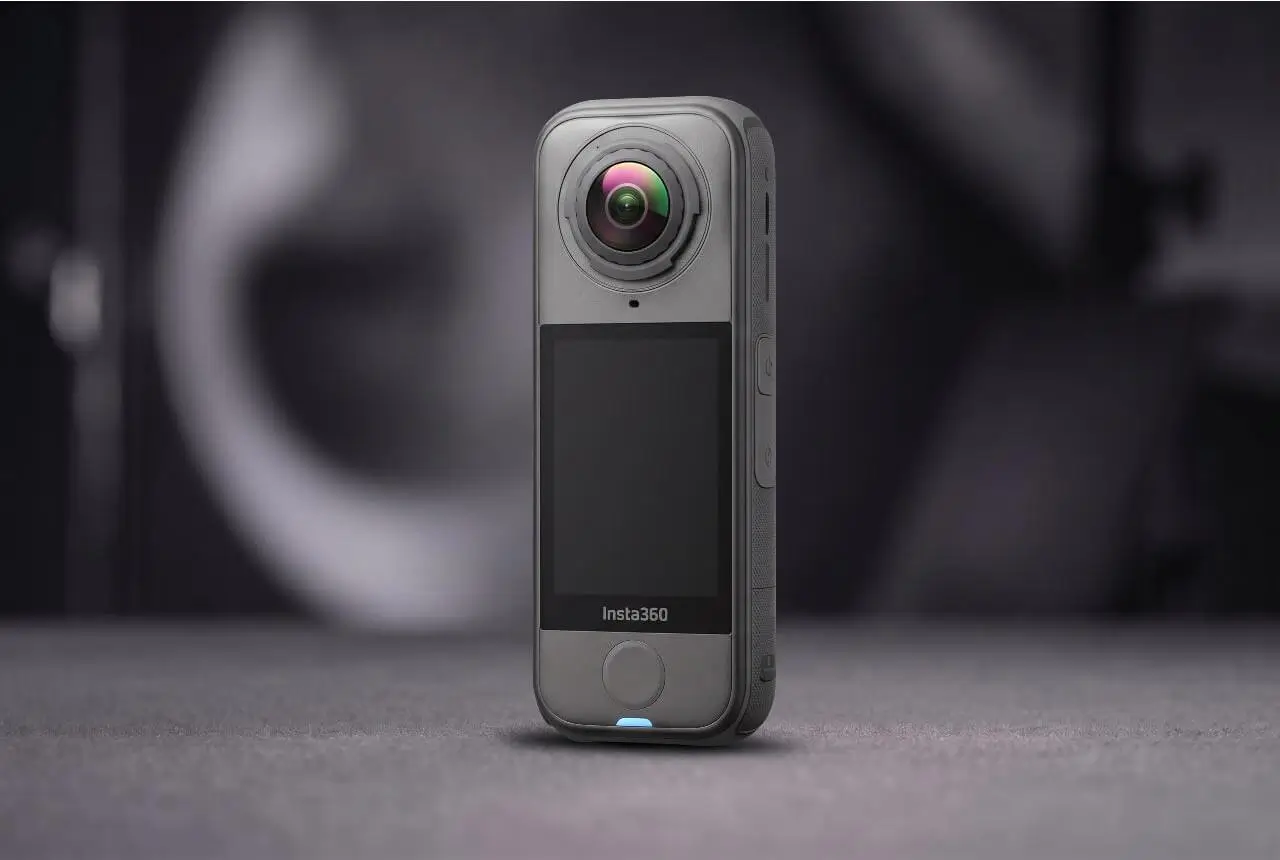 Insta360 X4